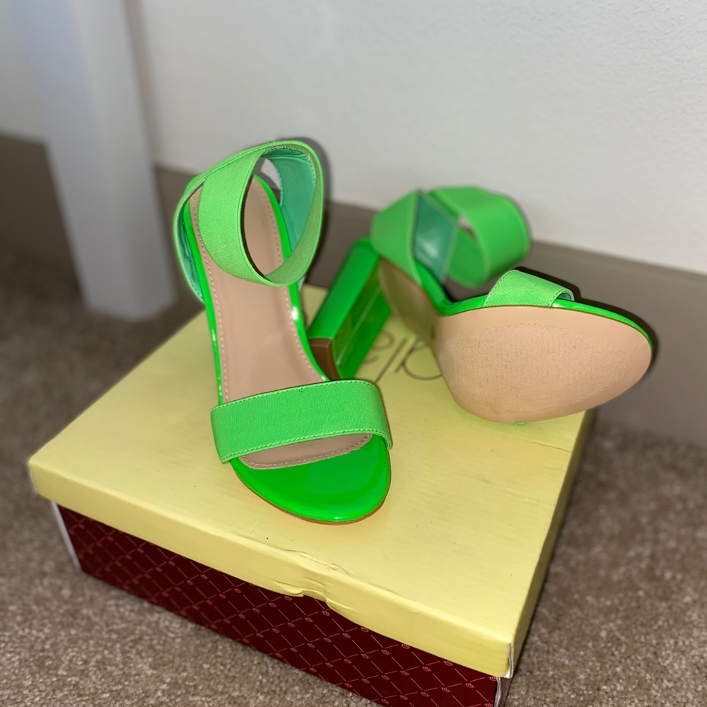 Heeled Sandle